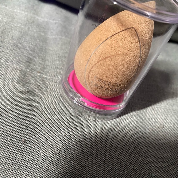 Original BeautyBlender - Picture 2 of 2